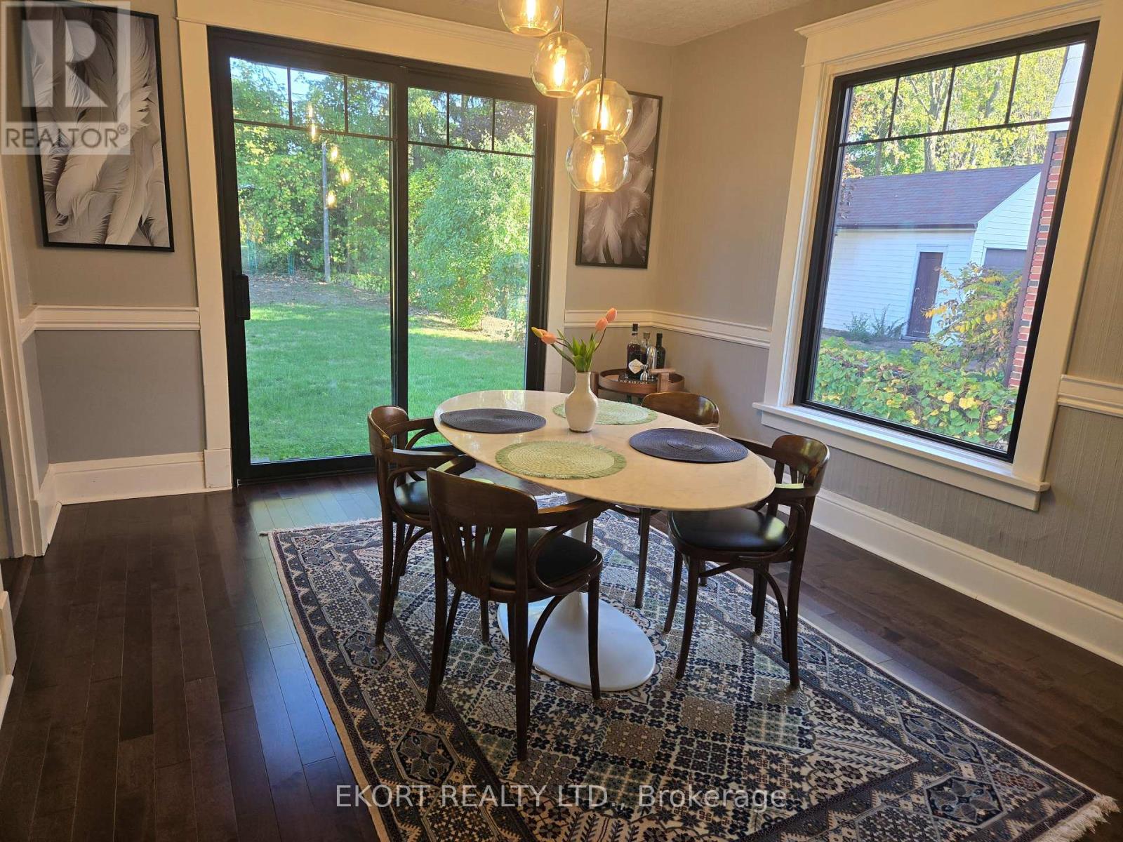 302 Bridge Street E, Belleville (Belleville Ward), Ontario  K8N 1P6 - Photo 10 - X12507166