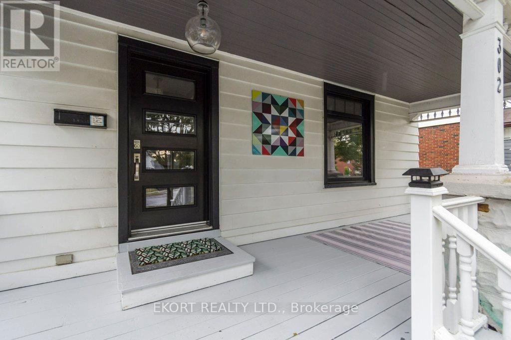 302 Bridge Street E, Belleville (Belleville Ward), Ontario  K8N 1P6 - Photo 3 - X12507166