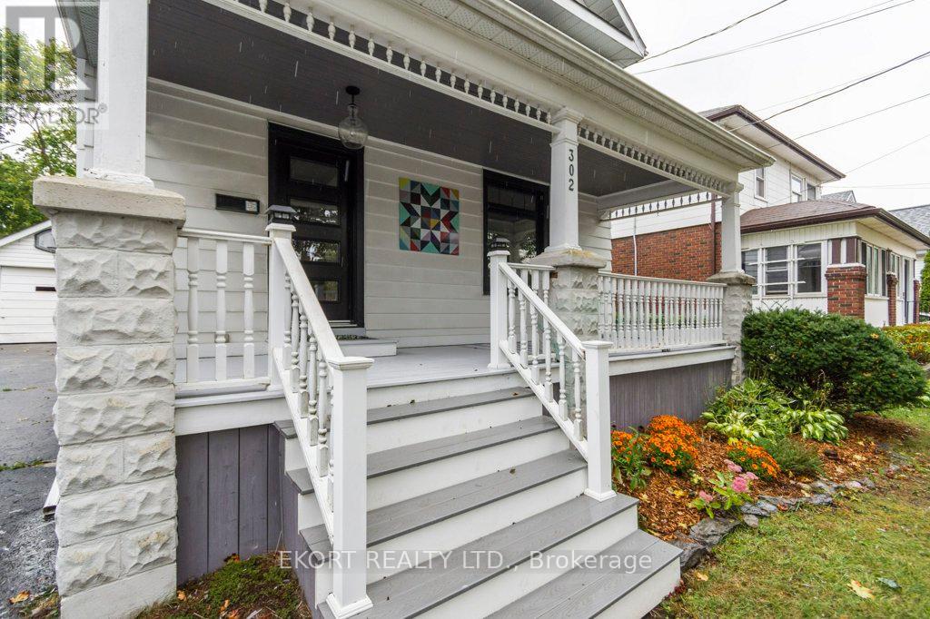 302 Bridge Street E, Belleville (Belleville Ward), Ontario  K8N 1P6 - Photo 4 - X12507166