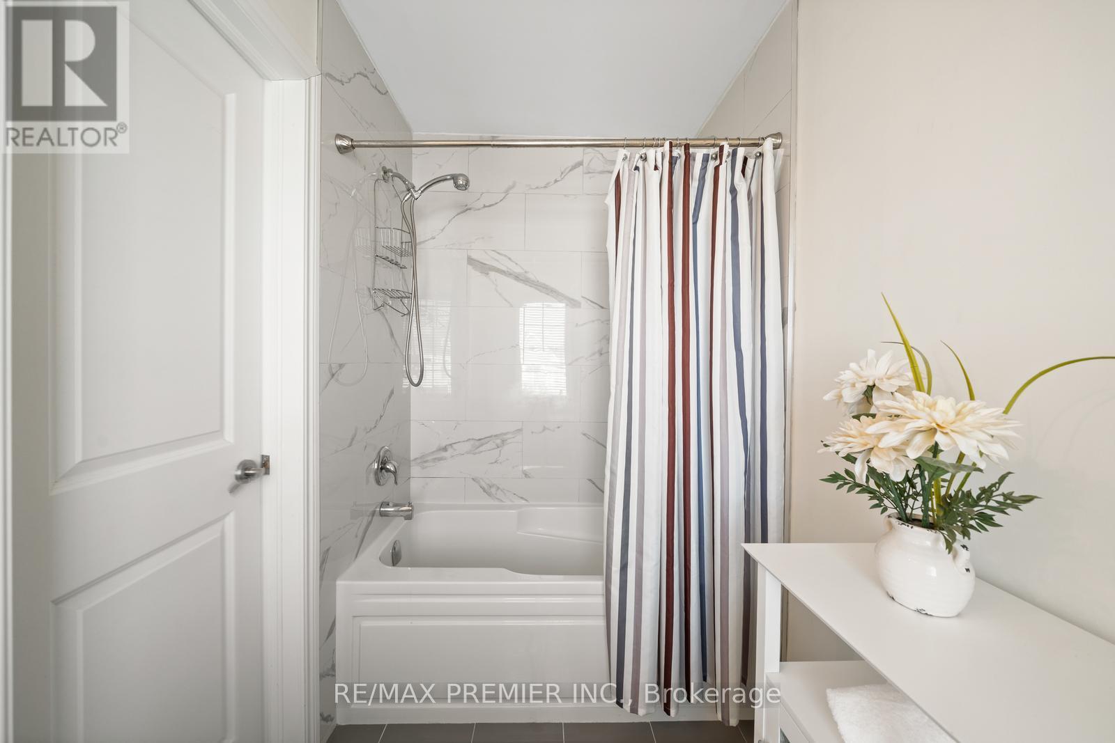 30 Bannockburn Drive, Vaughan, Ontario L4H 4P8 - Photo 33 - N12507140