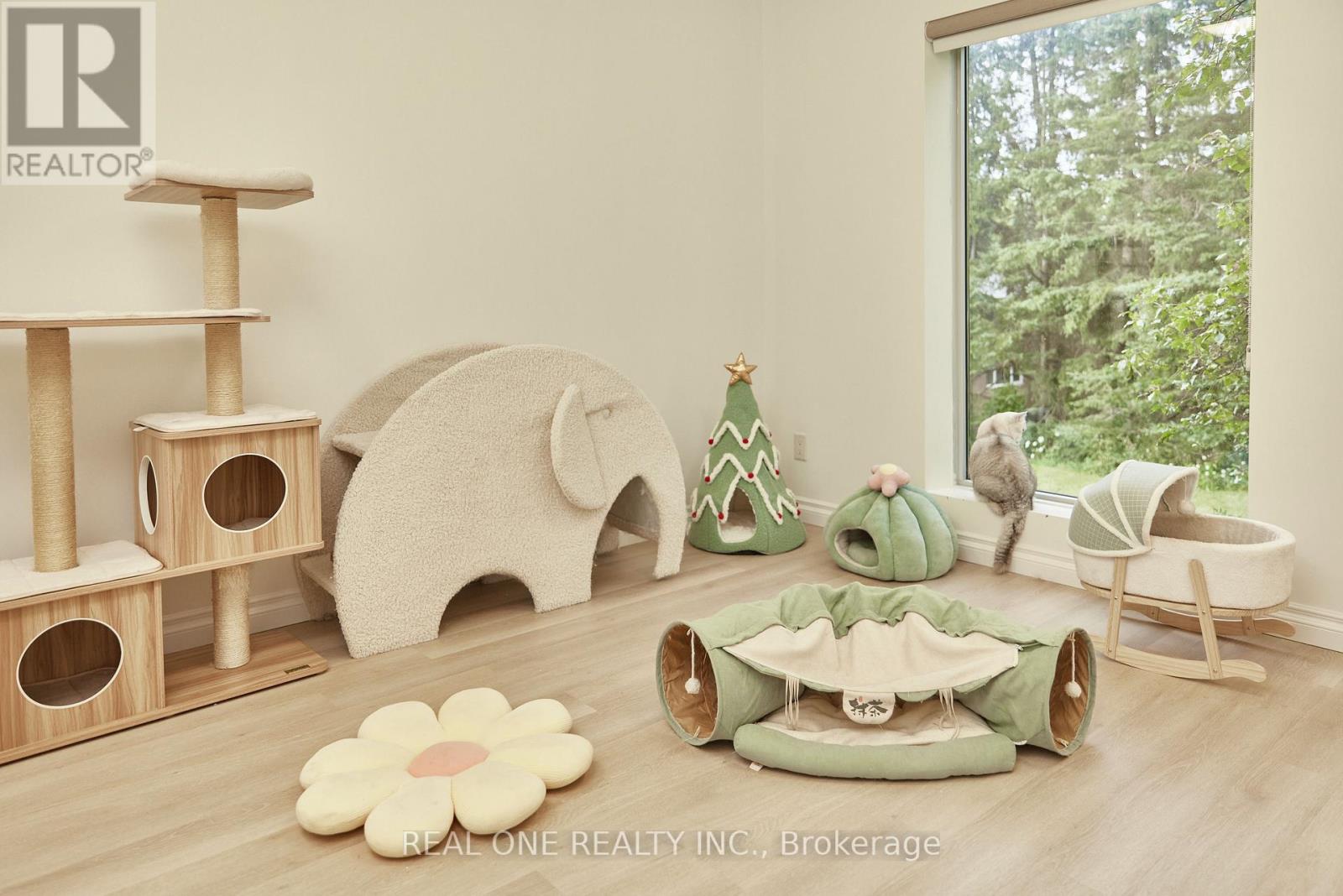 1 - 12285 Yonge Street, Richmond Hill, Ontario  L4E 3M7 - Photo 4 - N12507154