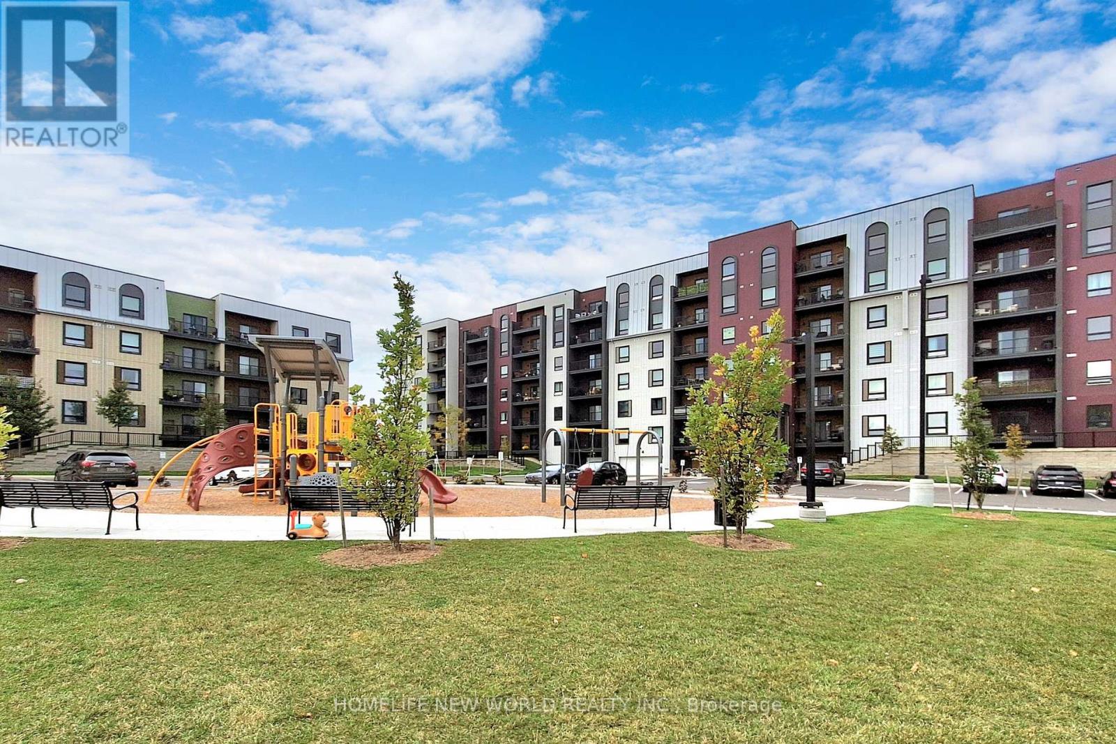 512 - 4 Spice Way, Barrie, Ontario  L9J 0M2 - Photo 32 - S12507000