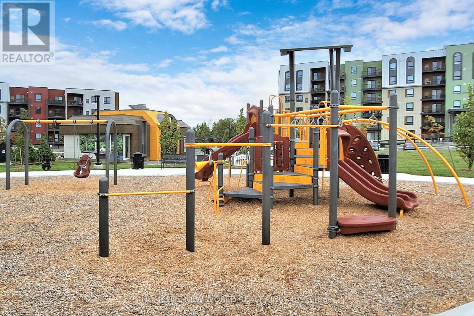 512 - 4 Spice Way, Barrie, Ontario  L9J 0M2 - Photo 33 - S12507000