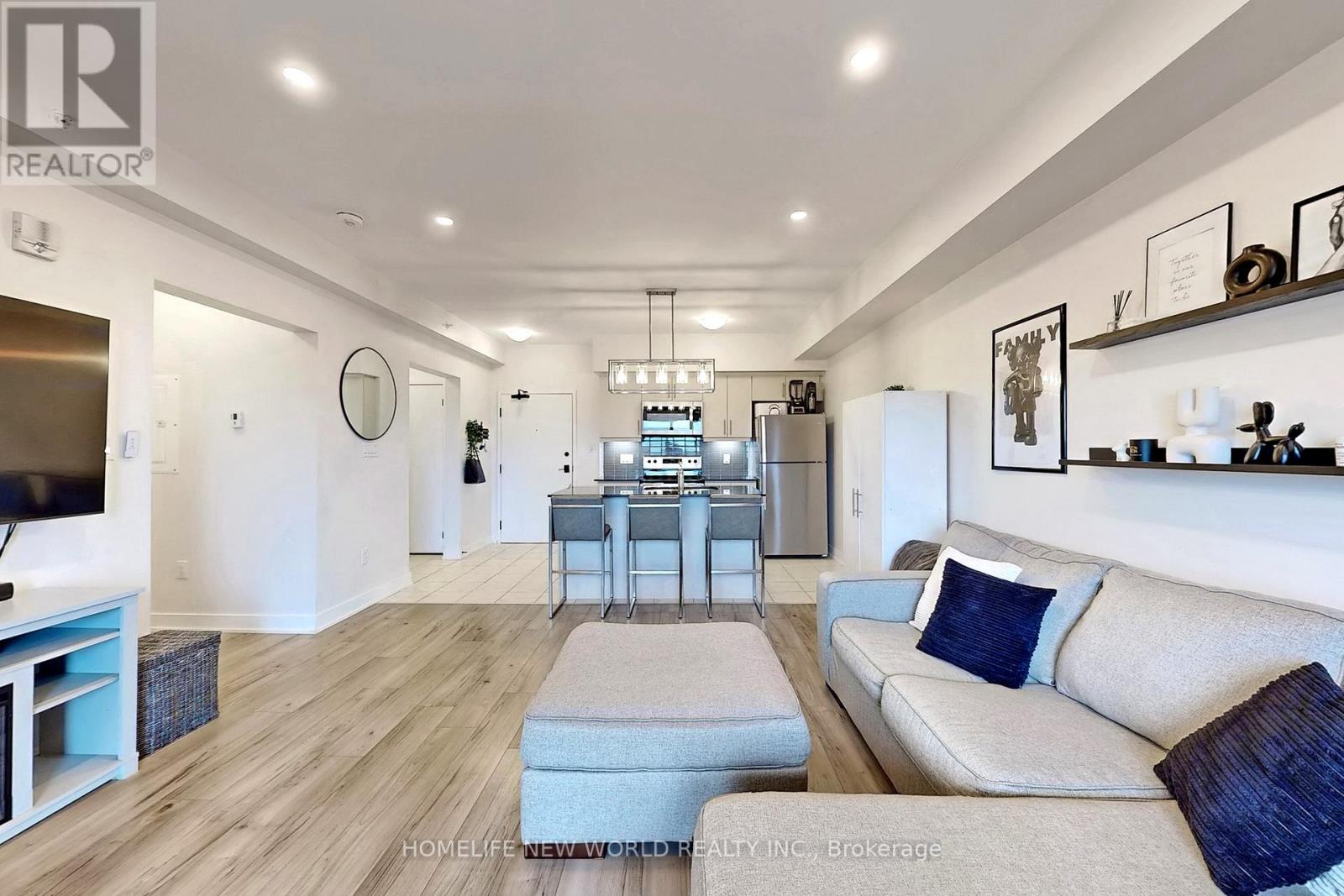 512 - 4 Spice Way, Barrie, Ontario  L9J 0M2 - Photo 9 - S12507000