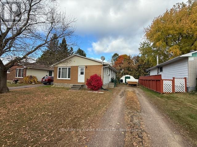 1147 Boundary Road W, Pembroke, Ontario  K8A 7T9 - Photo 2 - X12507482