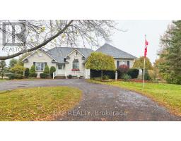 700 BARCOVAN BEACH ROAD, Quinte West, Ontario