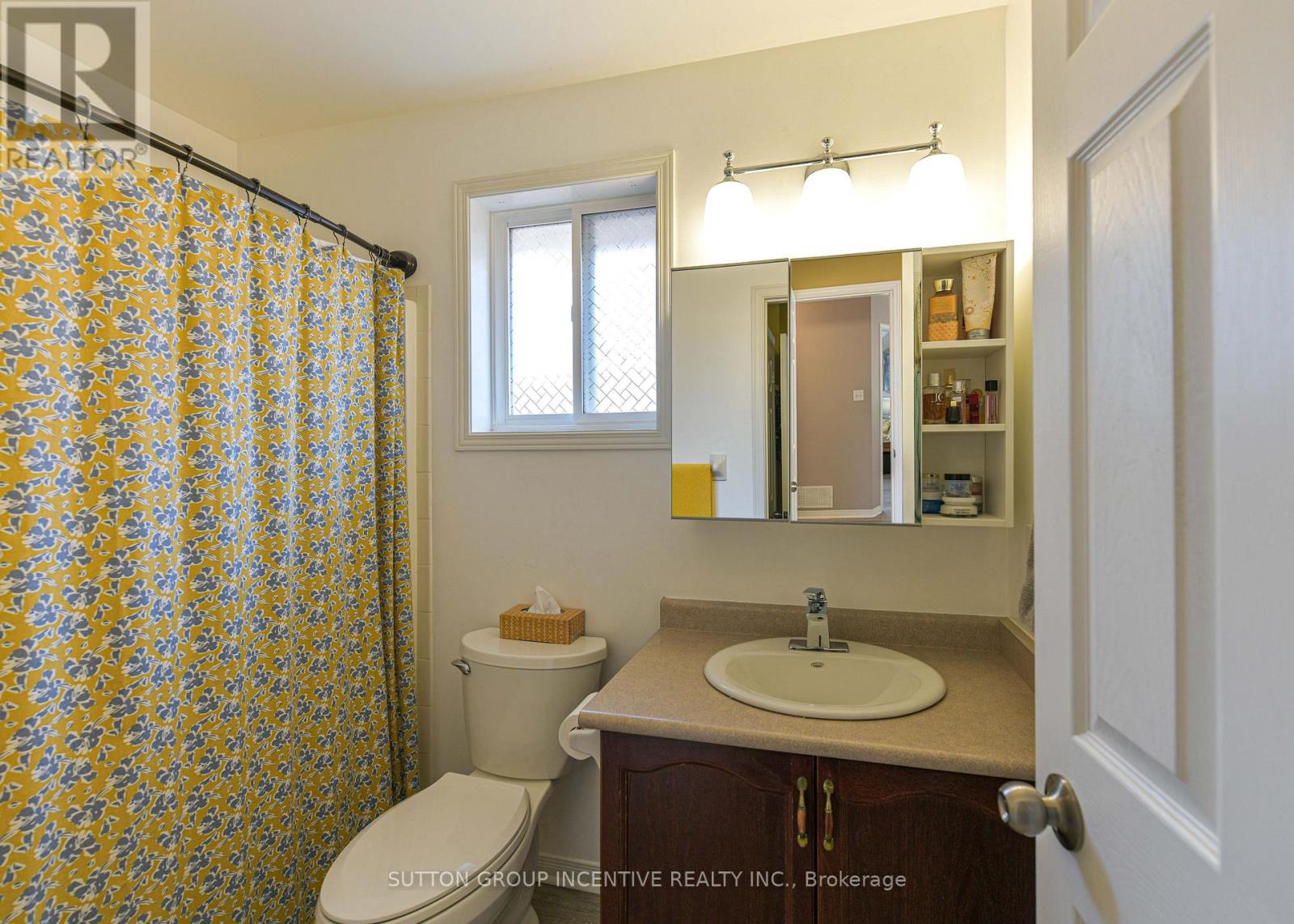 78 Vanessa Drive, Orillia, Ontario  L3V 7X1 - Photo 14 - S12477257