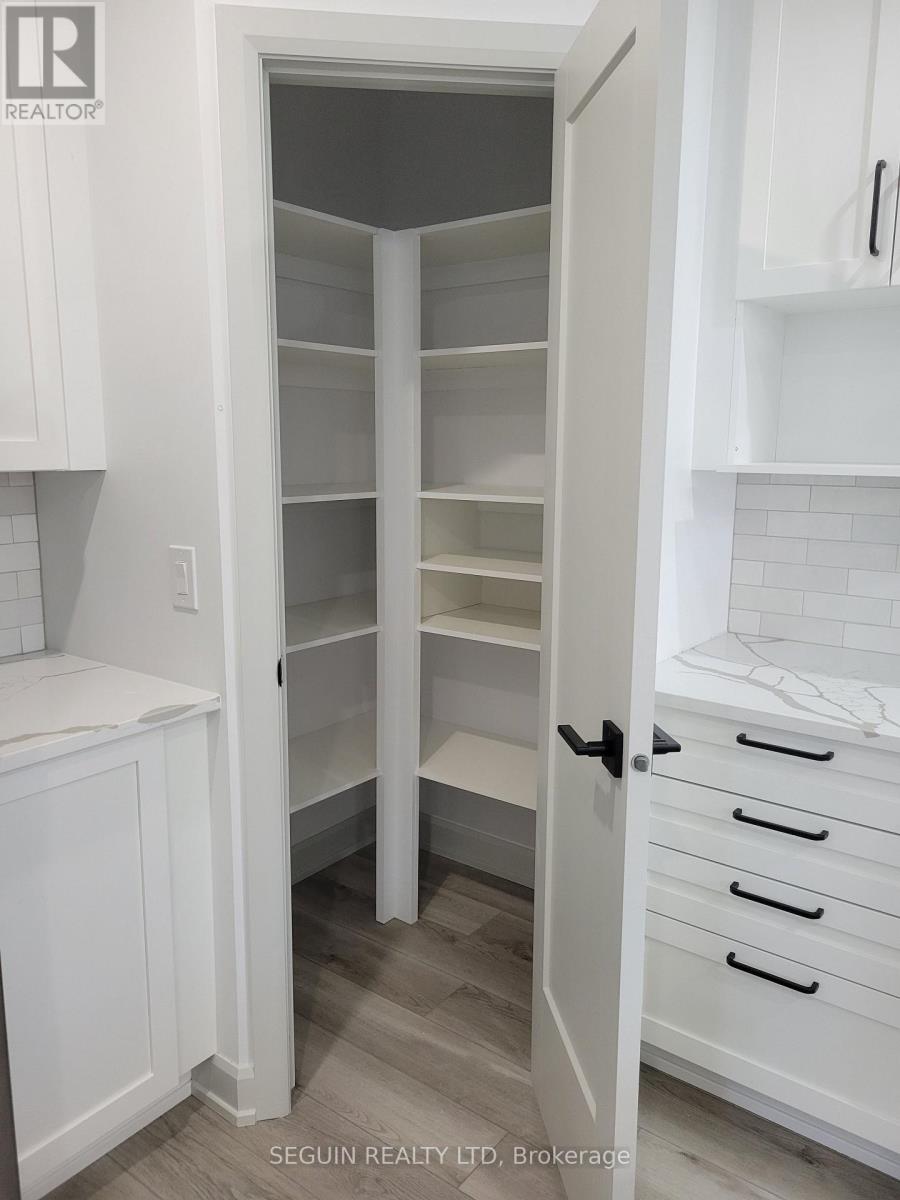 808-810 Powers Street, Clarence-Rockland, Ontario  K4K 0J2 - Photo 4 - X12507446