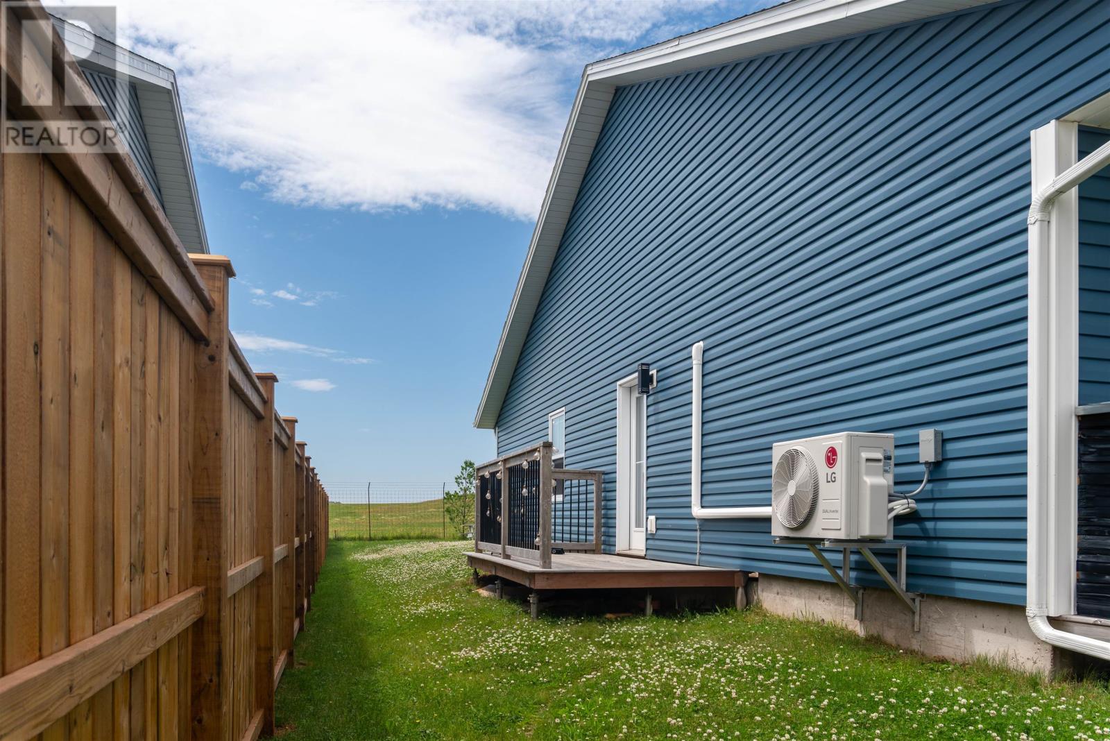 43 Beech Hill Avenue, East Royalty, Prince Edward Island C1C 0Y3 - Photo 4 - 202527243