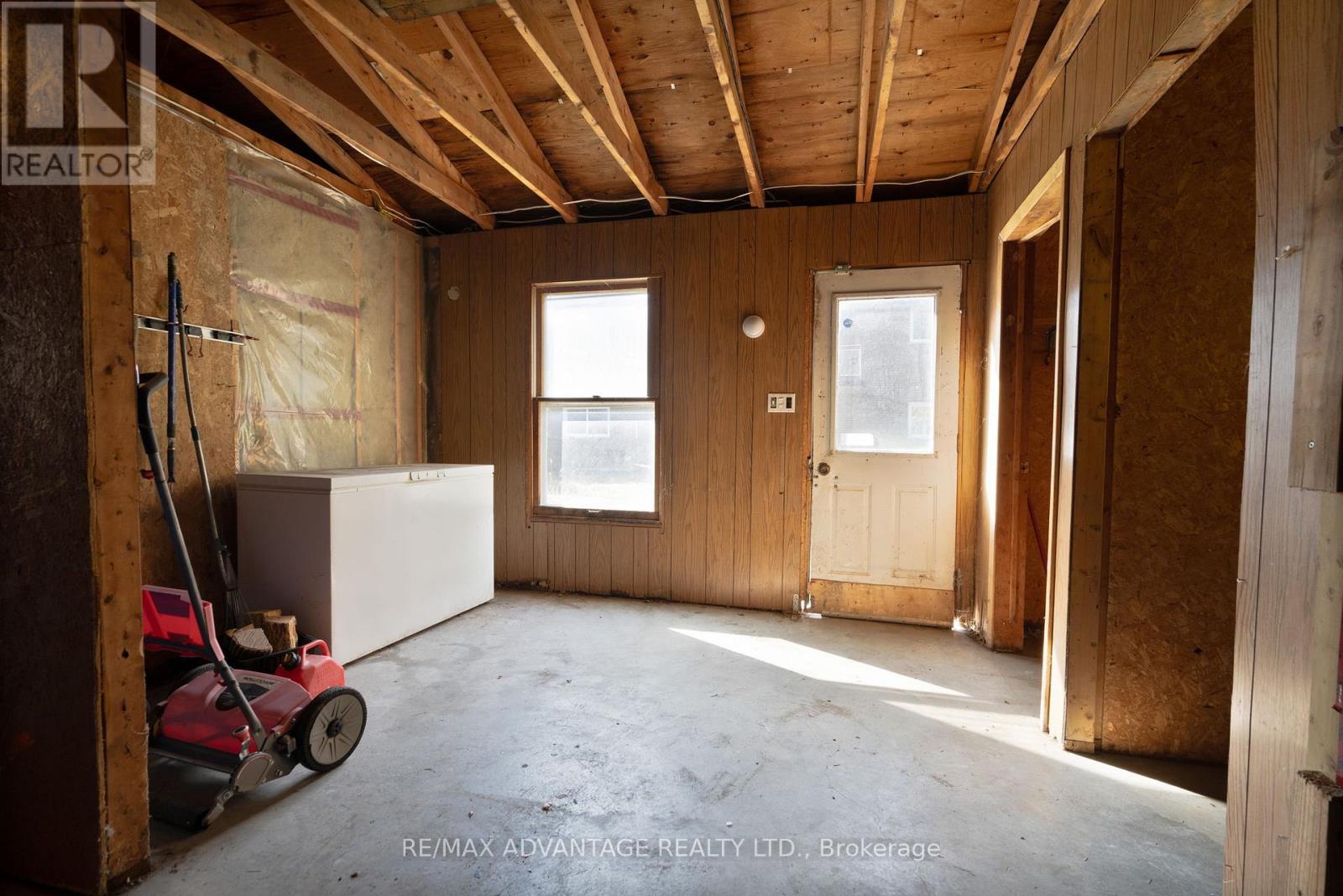 464 Three Valleys Crescent, London South (South J), Ontario  N5Z 3E7 - Photo 40 - X12507232