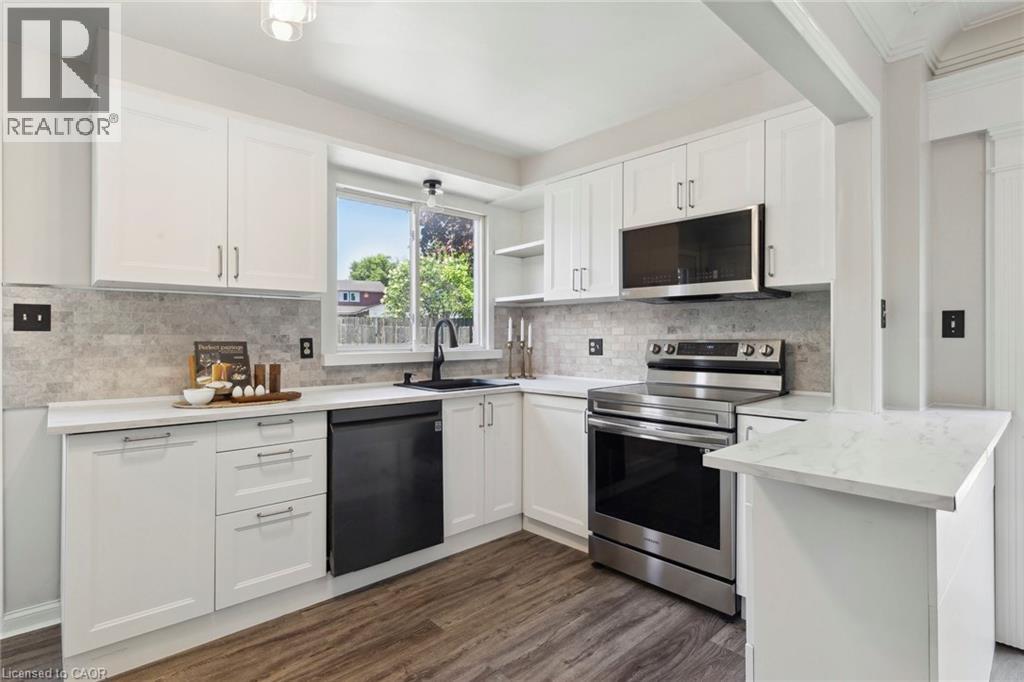 647 Balsam Crescent, Oshawa, Ontario  L1J 6A1 - Photo 11 - 40785538