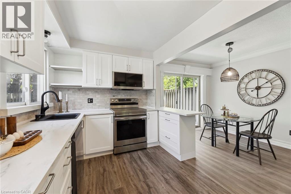 647 Balsam Crescent, Oshawa, Ontario  L1J 6A1 - Photo 12 - 40785538