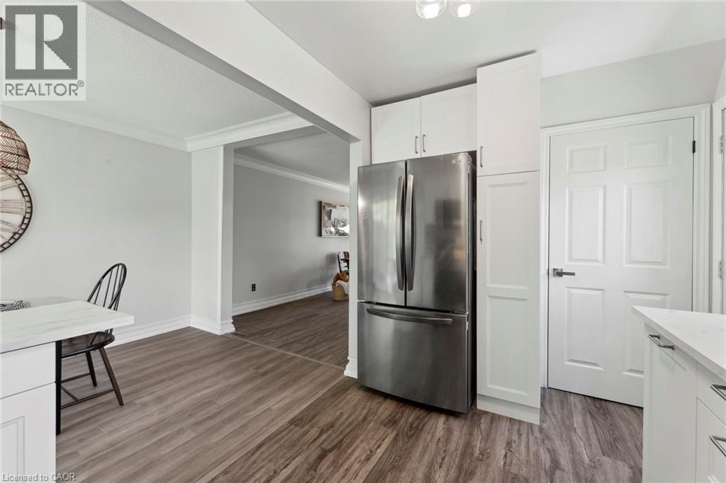 647 Balsam Crescent, Oshawa, Ontario  L1J 6A1 - Photo 13 - 40785538