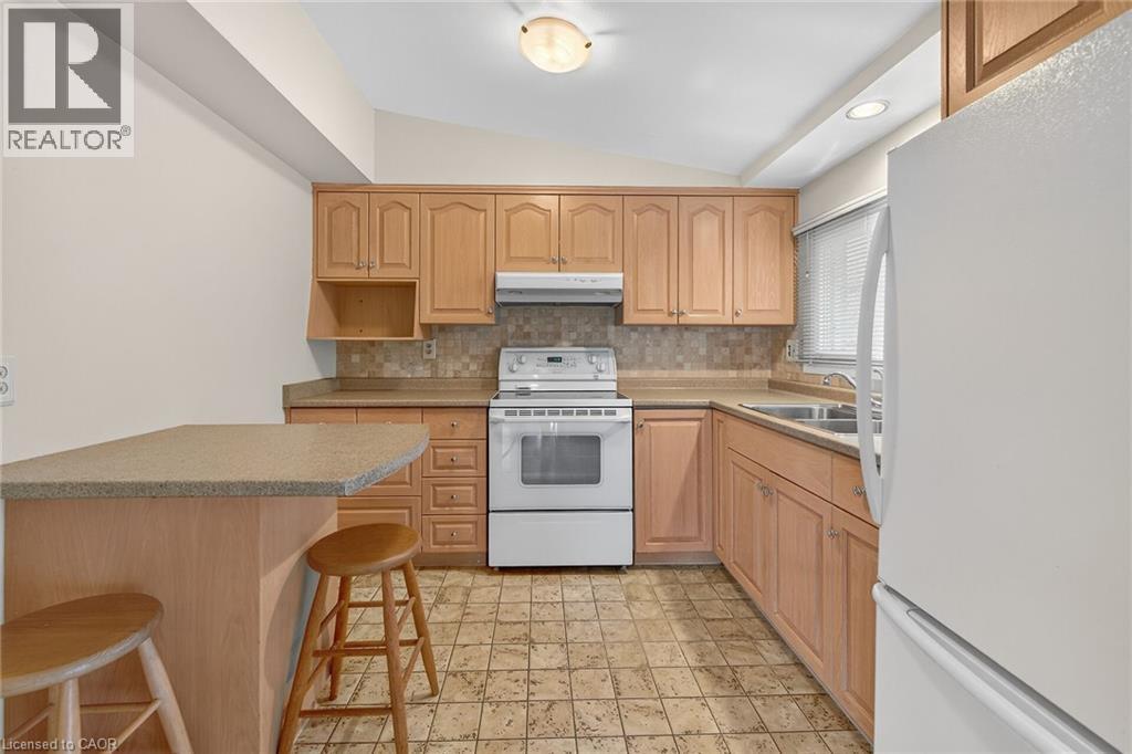 177 San Pedro Drive, Hamilton, Ontario  L9C 2C9 - Photo 6 - 40784831