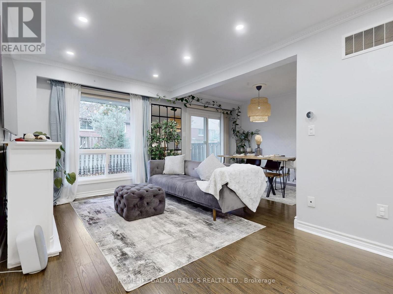 65 - 830 Stainton Drive, Mississauga, Ontario  L5C 2Z3 - Photo 3 - W12501426