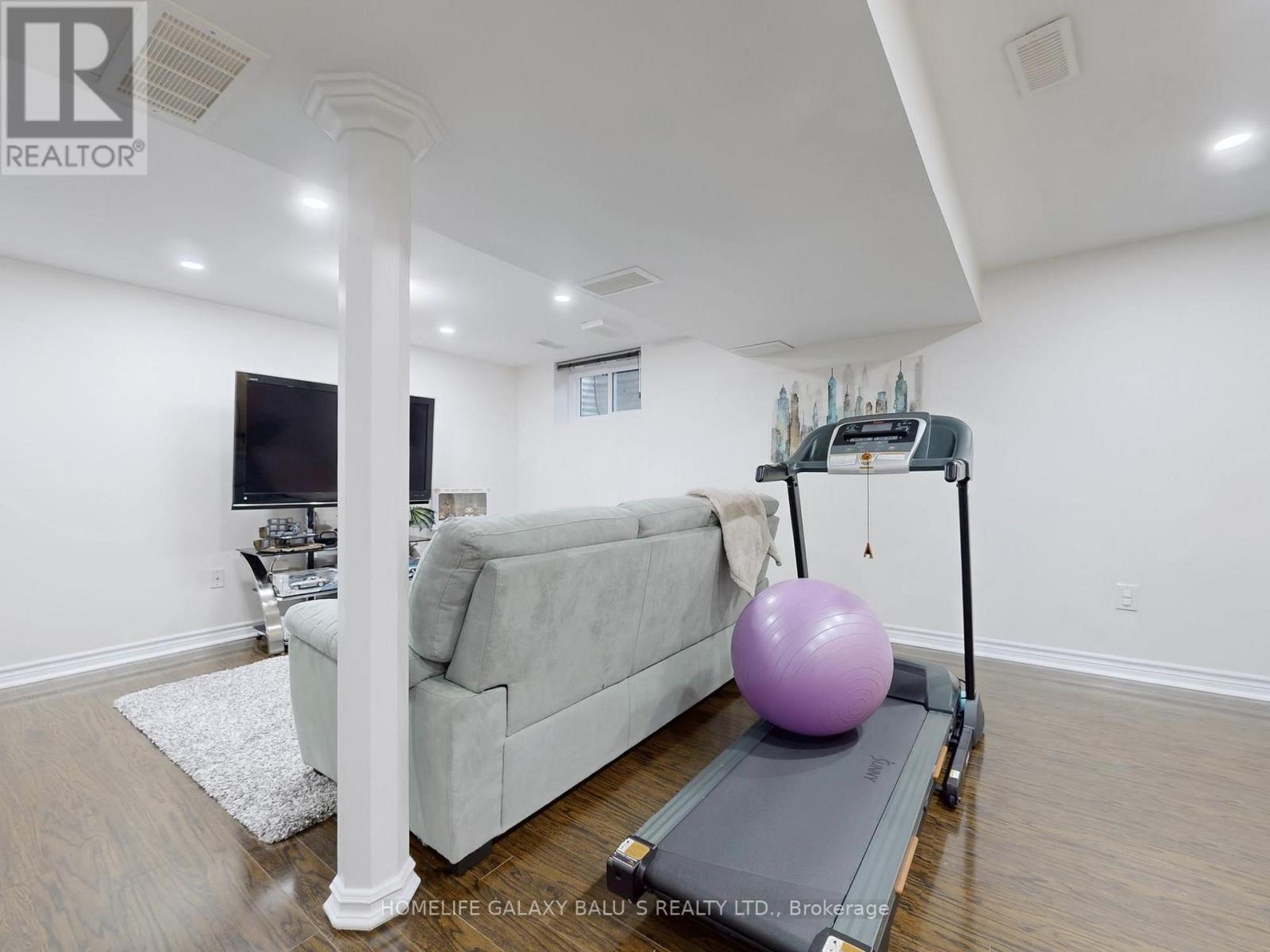 65 - 830 Stainton Drive, Mississauga, Ontario  L5C 2Z3 - Photo 35 - W12501426