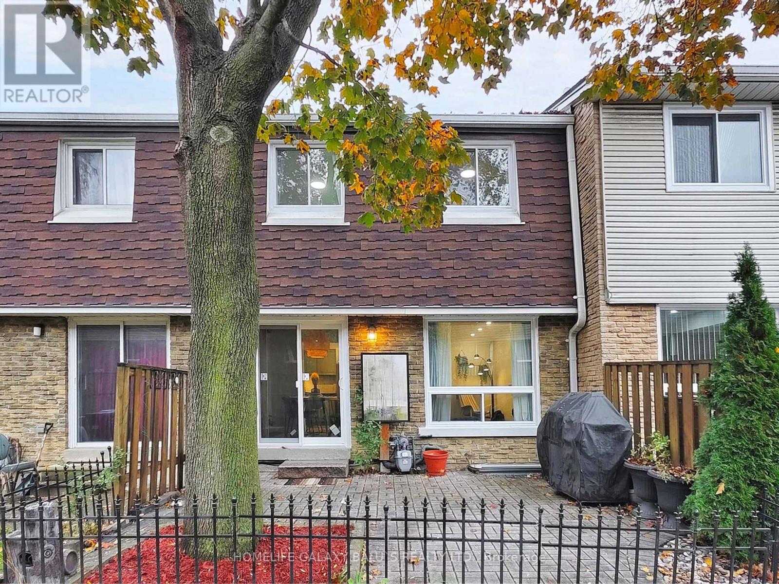 65 - 830 Stainton Drive, Mississauga, Ontario  L5C 2Z3 - Photo 42 - W12501426