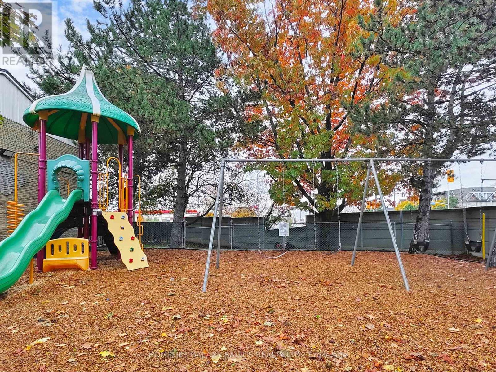 65 - 830 Stainton Drive, Mississauga, Ontario  L5C 2Z3 - Photo 46 - W12501426