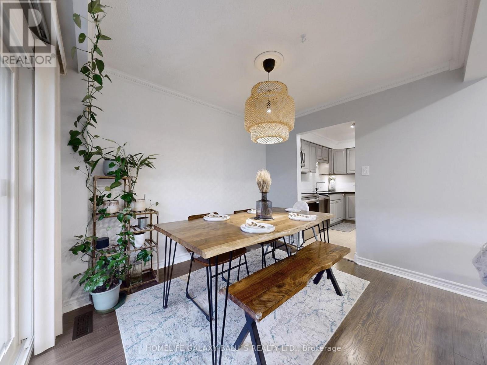 65 - 830 Stainton Drive, Mississauga, Ontario  L5C 2Z3 - Photo 8 - W12501426