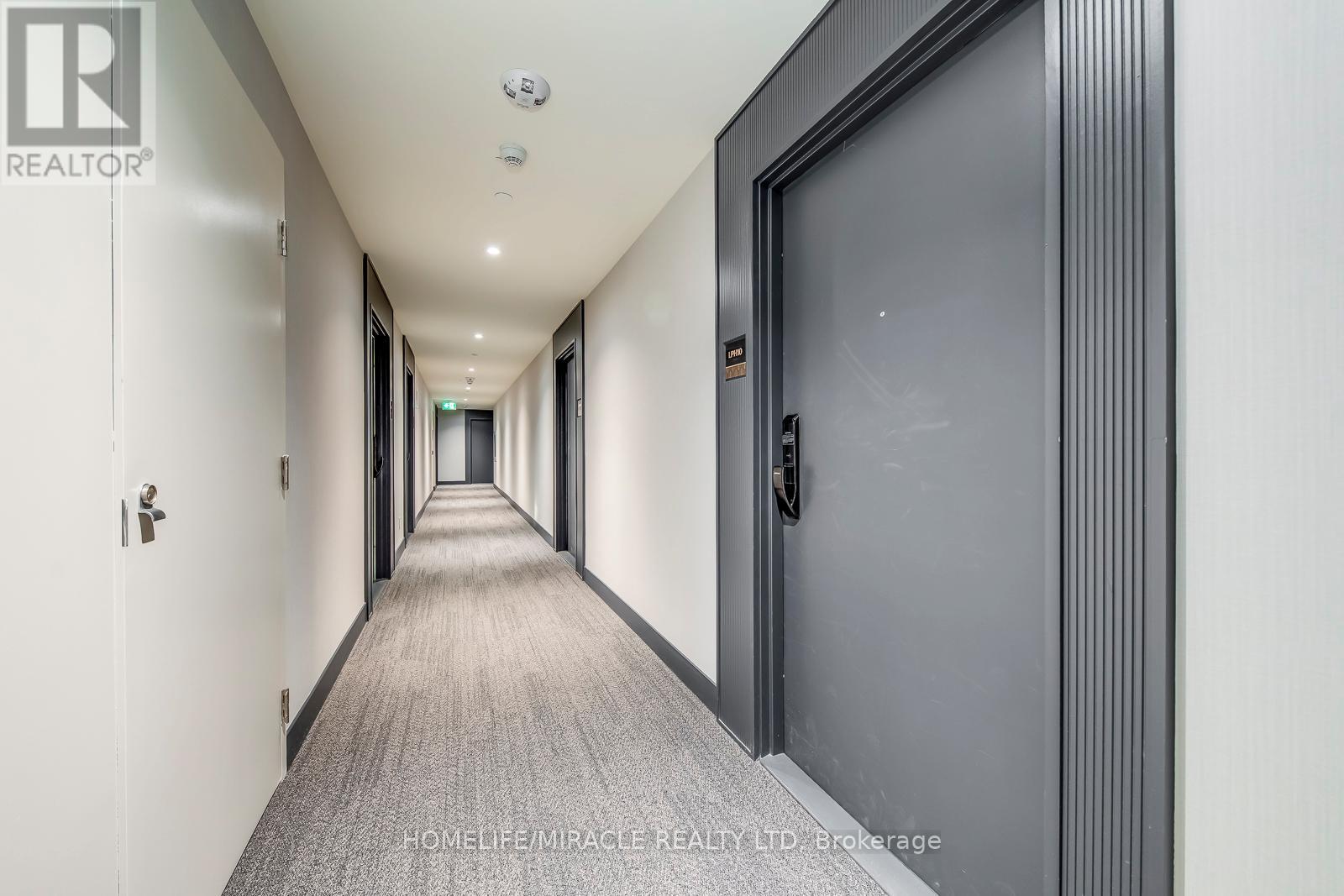 Lph10 - 405 Dundas Street W, Oakville, Ontario  L6M 5P9 - Photo 10 - W12506980