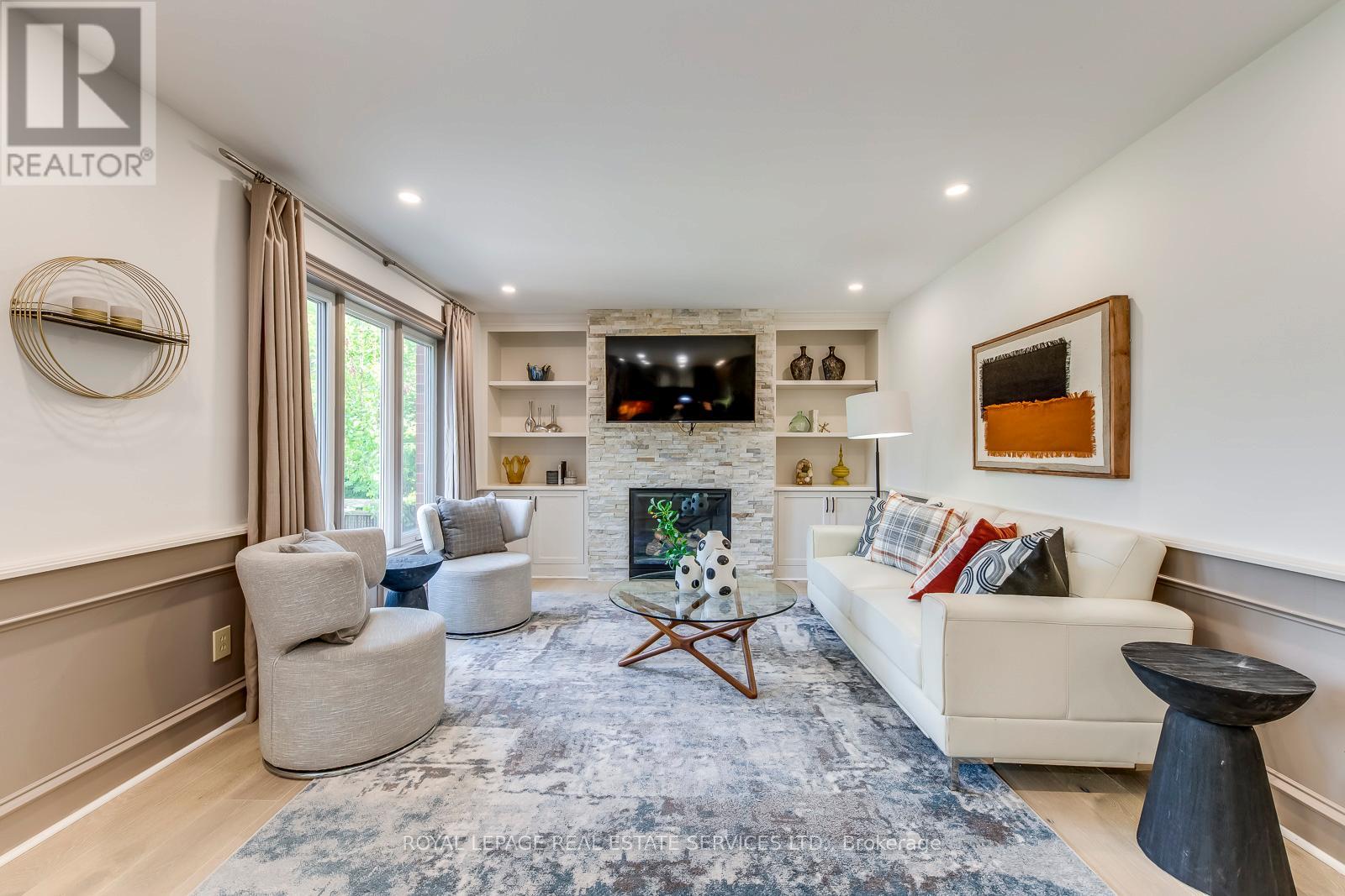 1387 Bayshire Drive, Oakville, Ontario  L6H 6E7 - Photo 15 - W12507020