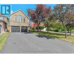 2547 RAGLAN COURT, Mississauga, Ontario
