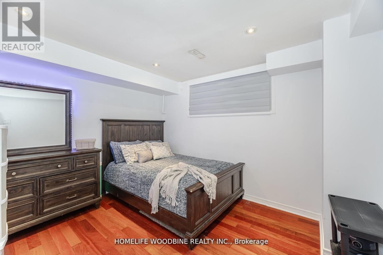 2498 Mainroyal Street, Mississauga, Ontario  L5L 1C9 - Photo 26 - W12507054