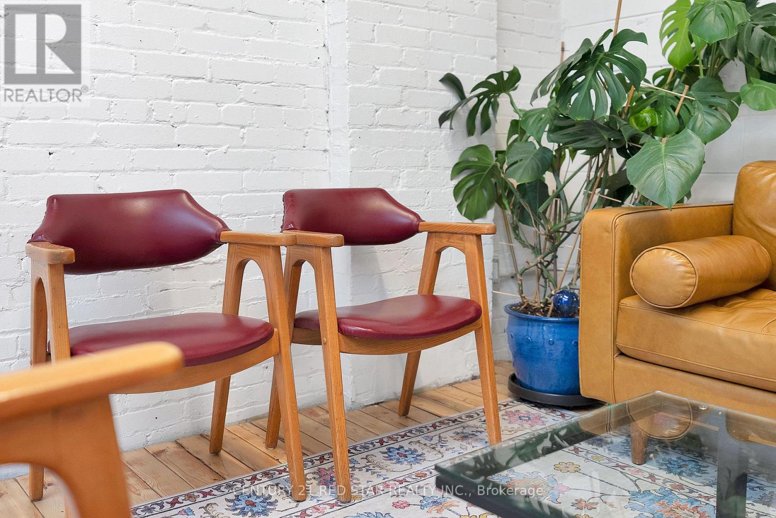 11 - 58 Wade Avenue, Toronto, Ontario  M6H 1P5 - Photo 4 - W12507114