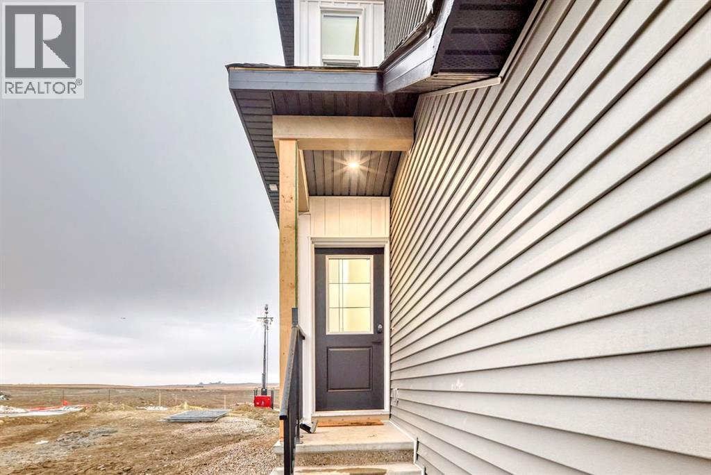 20 Lewiston View Ne, Calgary, Alberta  T3P 0T7 - Photo 3 - A2256975