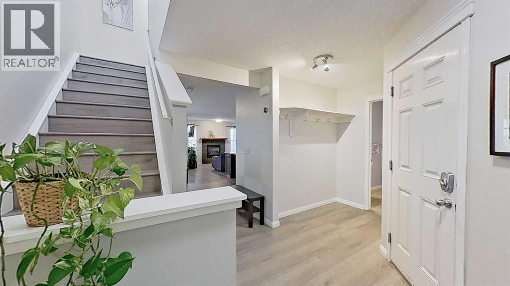 728 Carriage Lane Drive, Carstairs, Alberta  T0M 0N0 - Photo 2 - A2267221