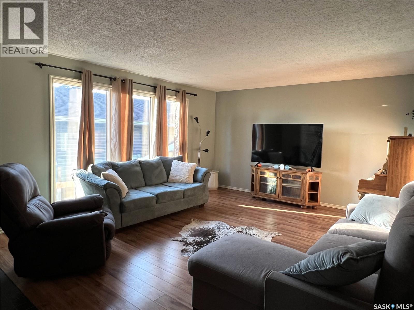 508 Cochin Avenue, Meadow Lake, Saskatchewan  S9X 1B9 - Photo 11 - SK022362