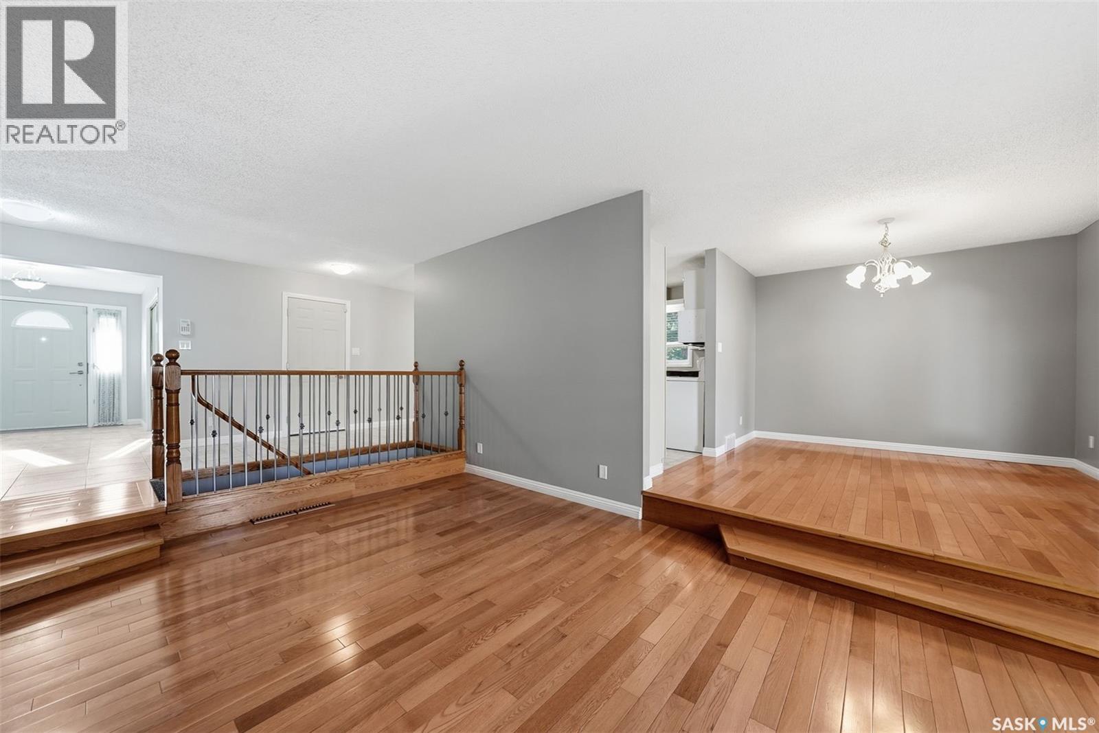 6 Roborecki Terrace, Saskatoon, Saskatchewan  S7K 5L3 - Photo 4 - SK022342