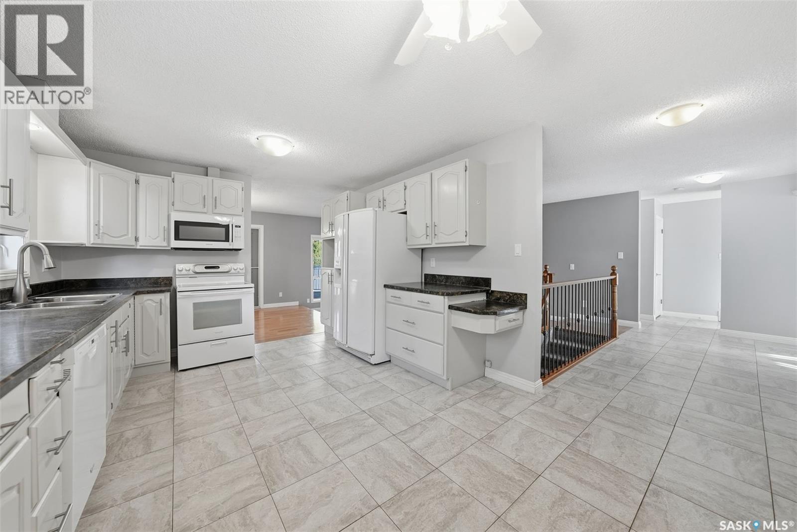 6 Roborecki Terrace, Saskatoon, Saskatchewan  S7K 5L3 - Photo 9 - SK022342