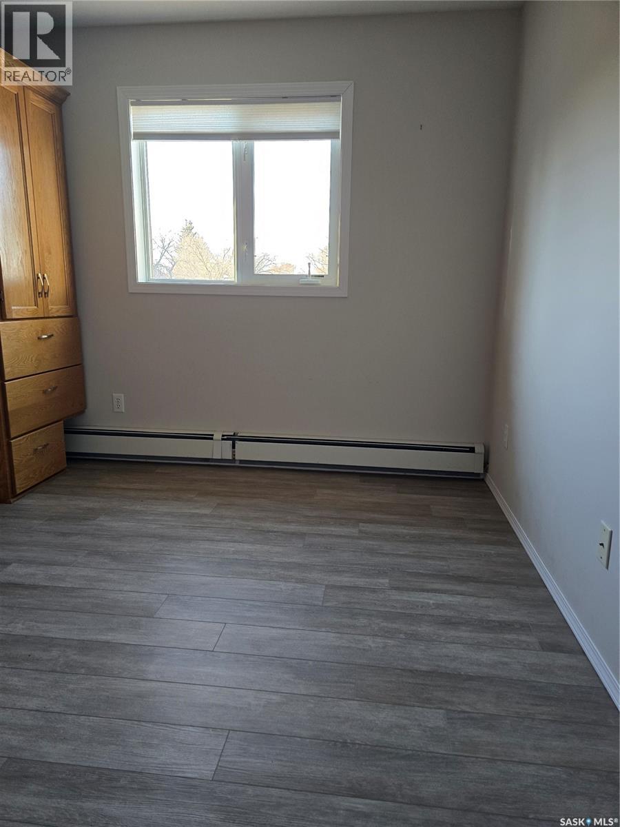 202 304 3rd Avenue, Watrous, Saskatchewan  S0K 4T0 - Photo 20 - SK022295
