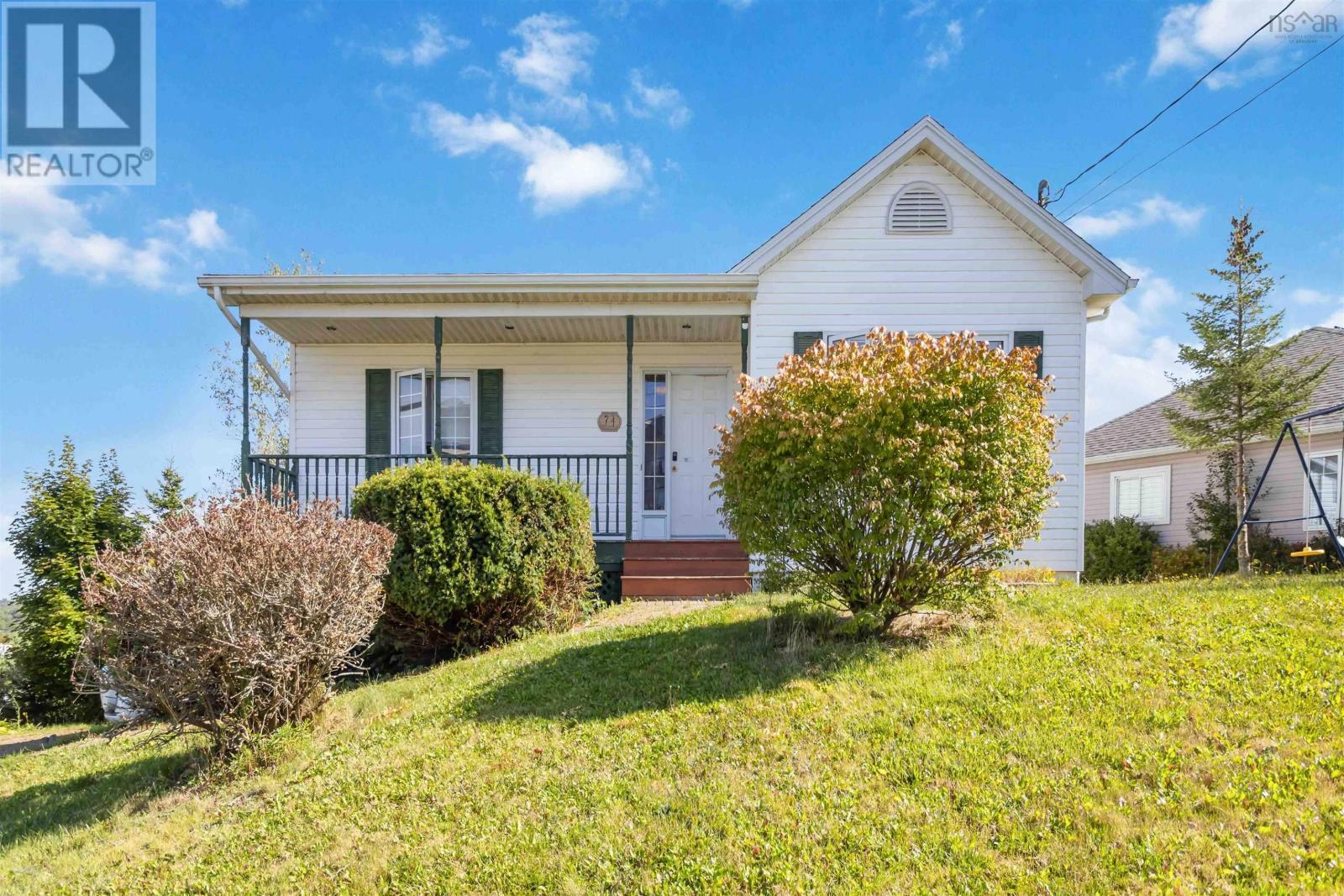 74 Russell Lake Drive, Dartmouth, Nova Scotia