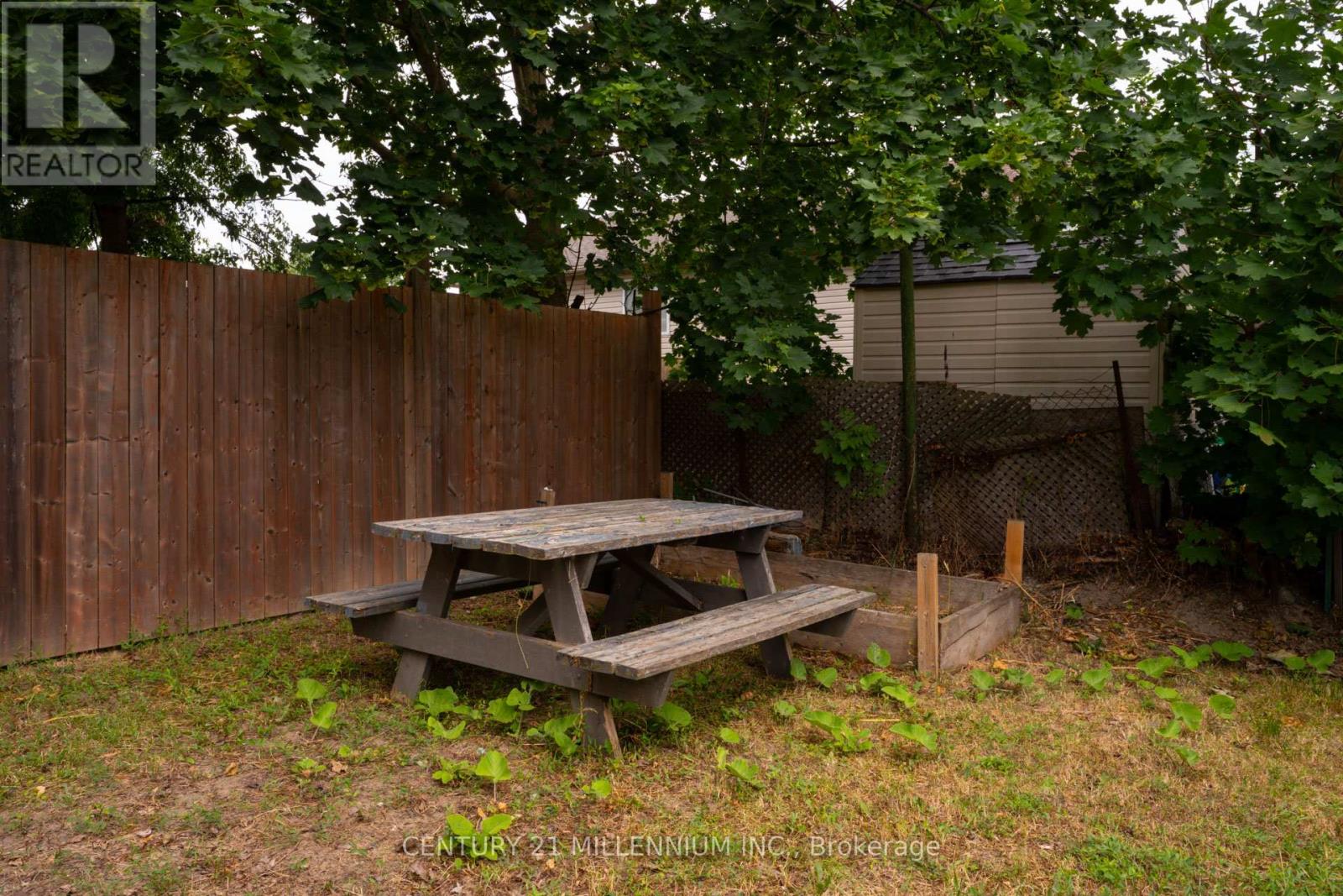 Upper - 38 Kent Street, St. Catharines, Ontario  L2S 1H2 - Photo 37 - X12506982