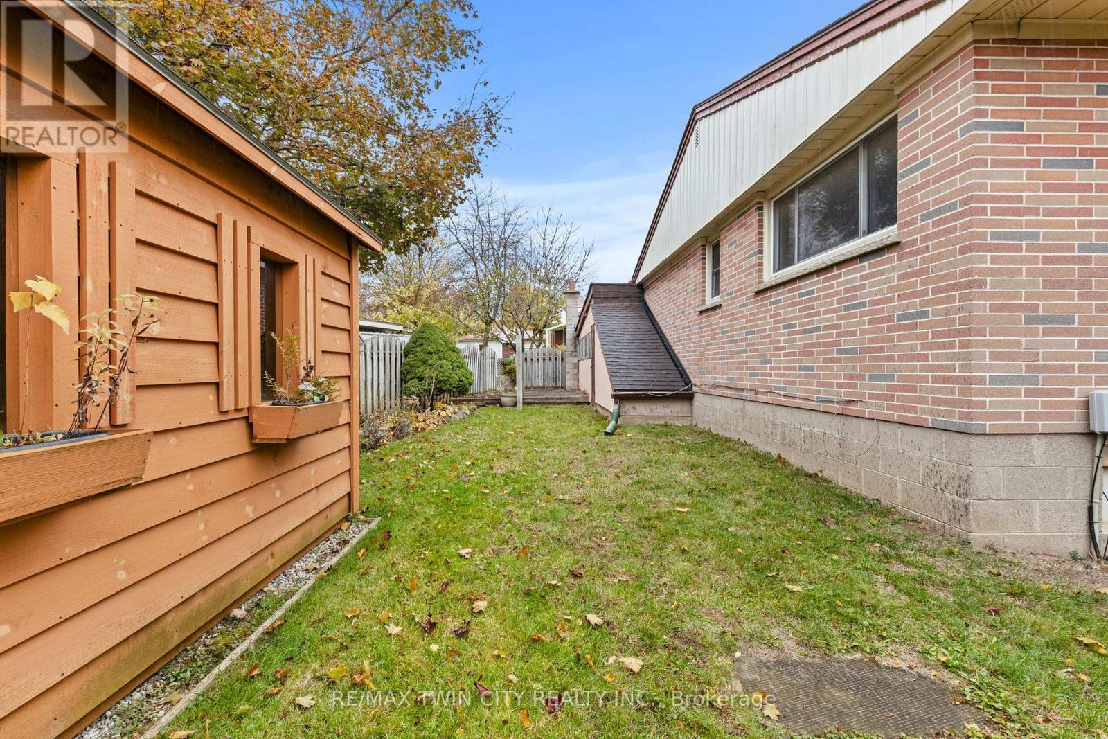 13 Spencer Street, Brant, Ontario  N3L 1W3 - Photo 37 - X12506986