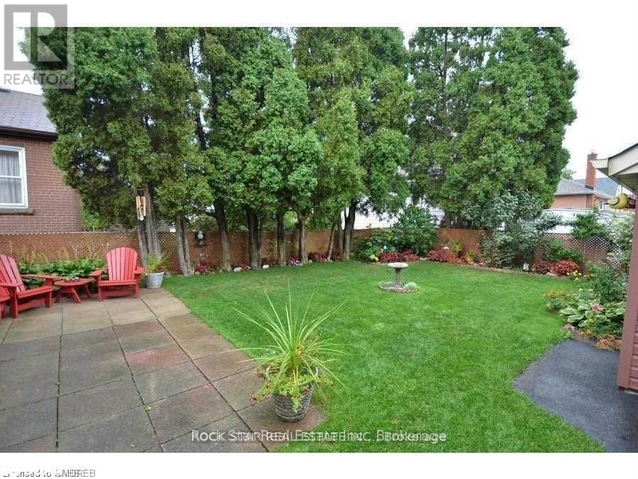 Upper - 889 Fennell Avenue E, Hamilton, Ontario  L8V 1W5 - Photo 10 - X12507044