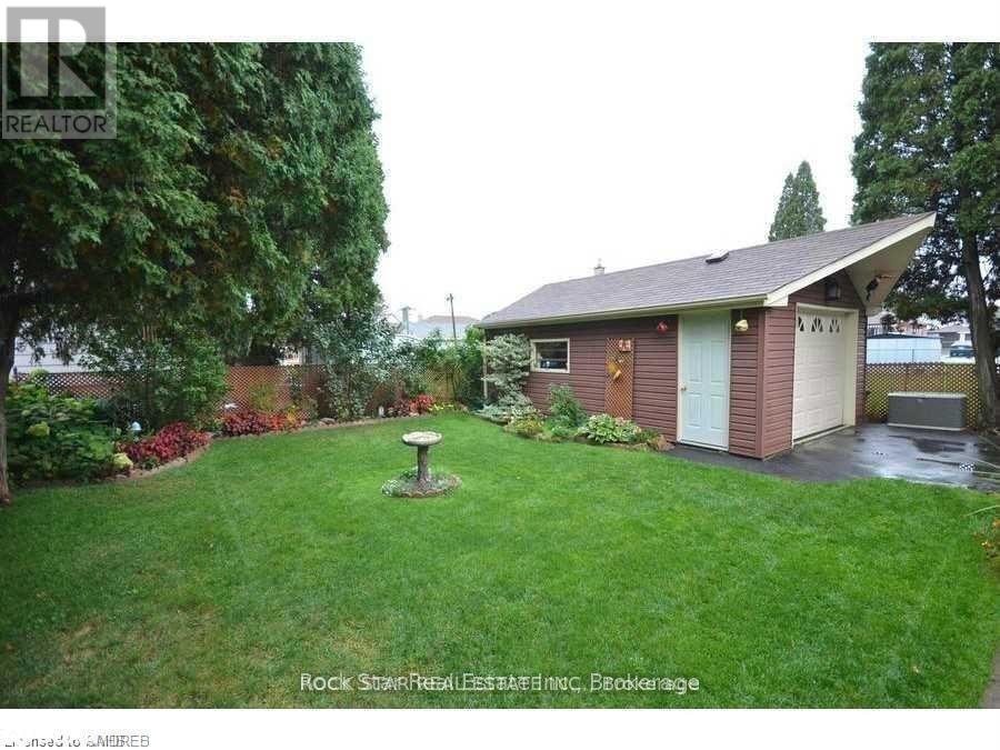 Upper - 889 Fennell Avenue E, Hamilton, Ontario  L8V 1W5 - Photo 11 - X12507044