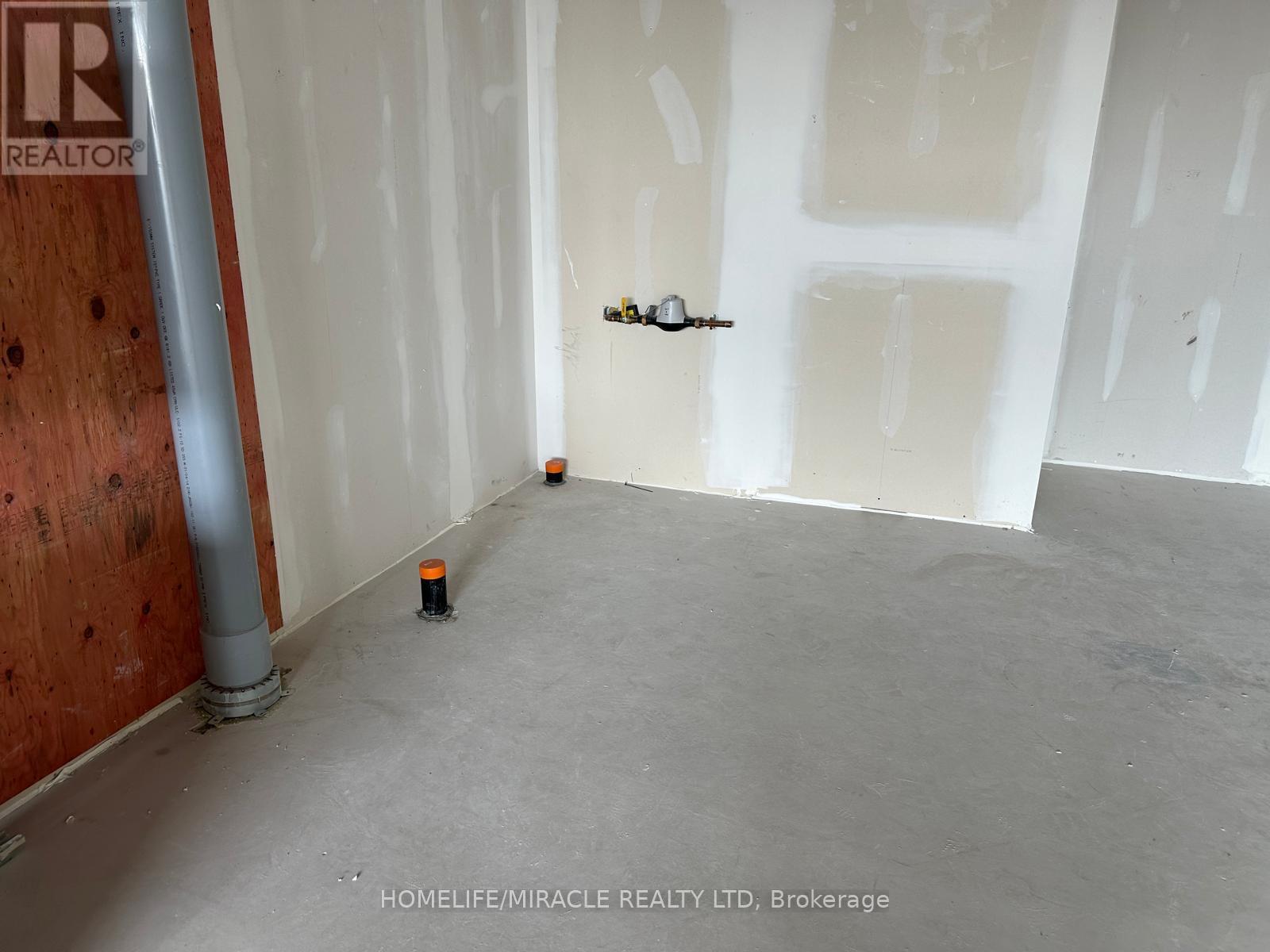 202 - 1038 Garner Road W, Hamilton, Ontario  L9G 0J2 - Photo 17 - X12507076