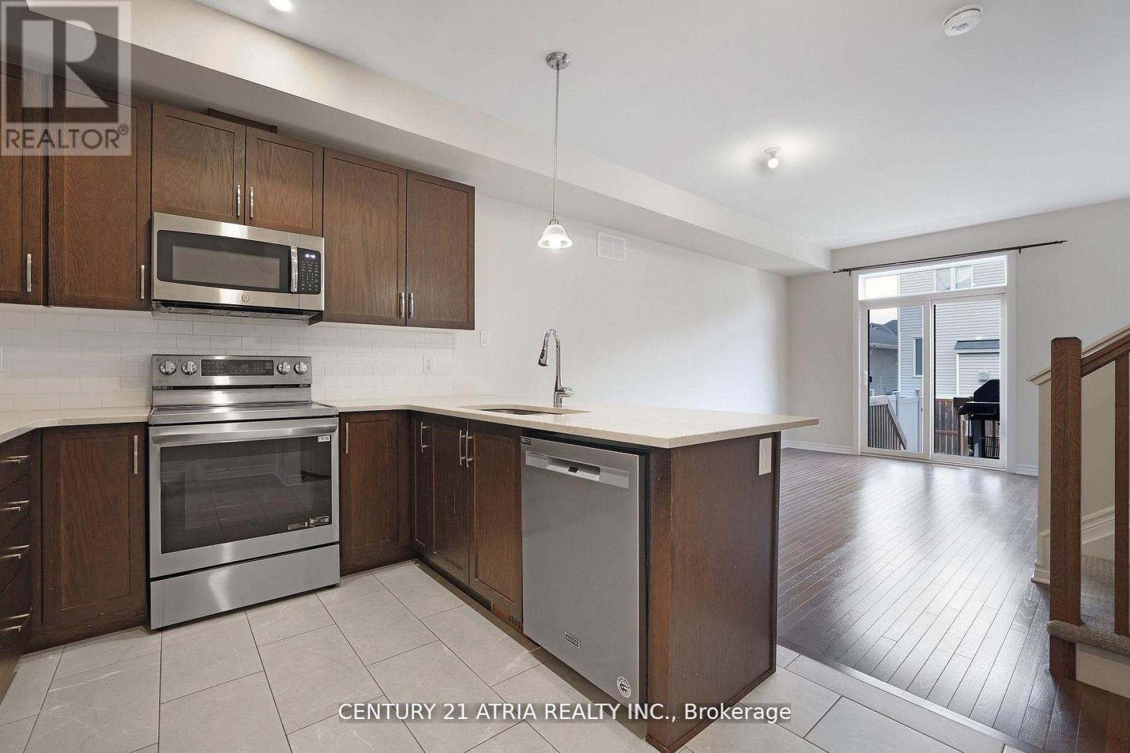 14 Rookie Crescent, Ottawa, Ontario  K2V 0R9 - Photo 10 - X12507126