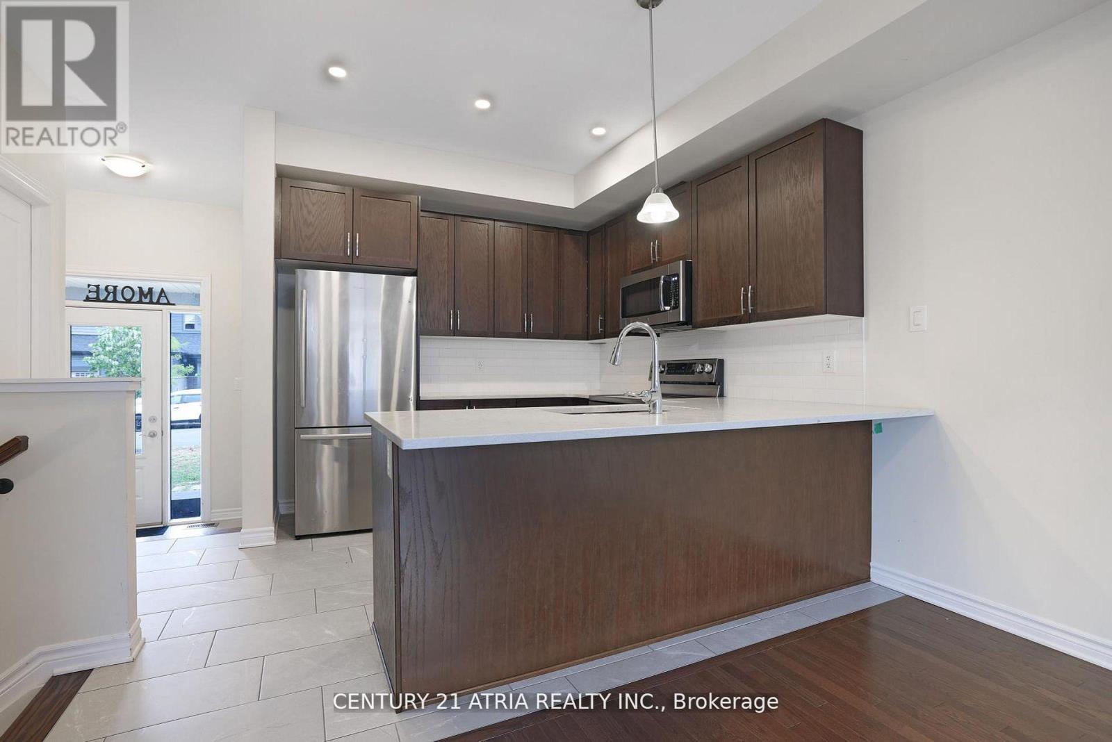 14 Rookie Crescent, Ottawa, Ontario  K2V 0R9 - Photo 11 - X12507126