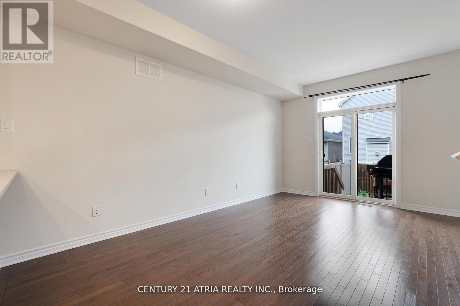 14 Rookie Crescent, Ottawa, Ontario  K2V 0R9 - Photo 13 - X12507126