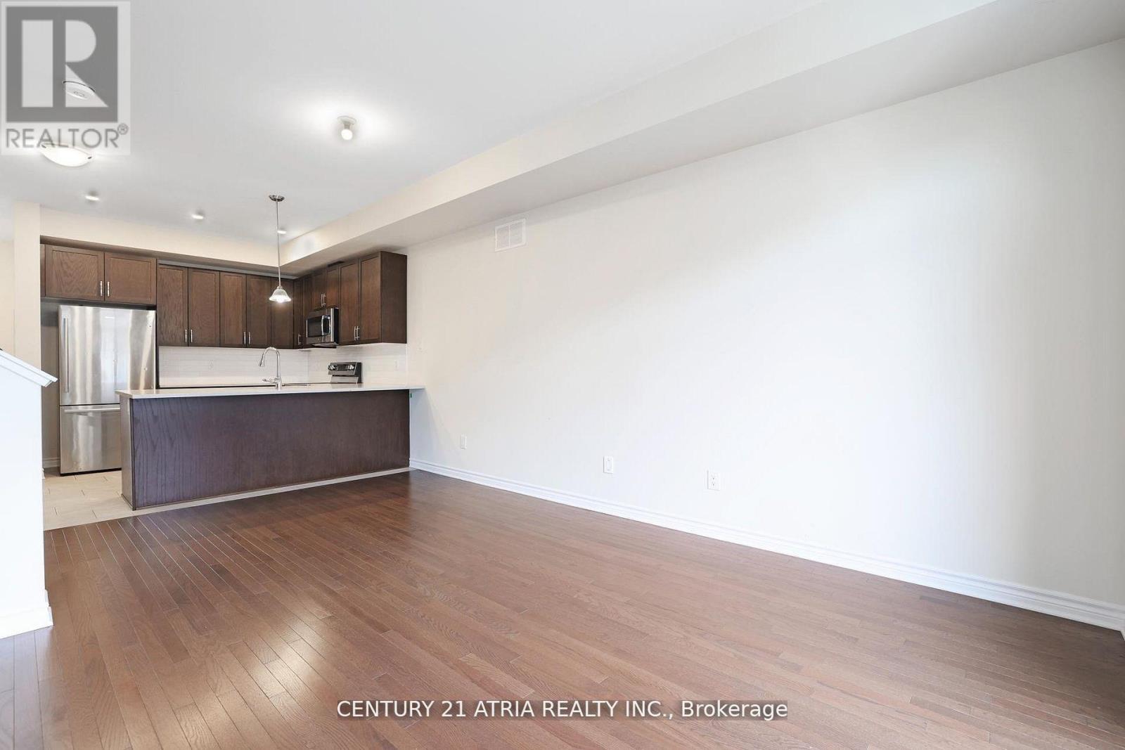 14 Rookie Crescent, Ottawa, Ontario  K2V 0R9 - Photo 8 - X12507126