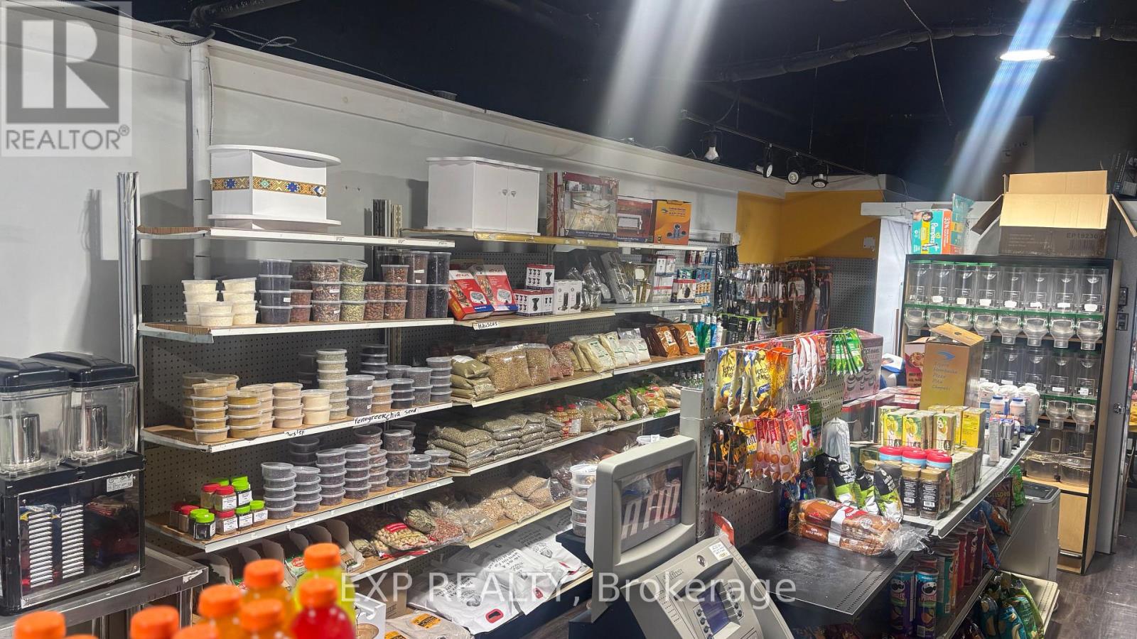 83 Macdonell Street, Guelph, Ontario  N1H 3A3 - Photo 2 - X12507130