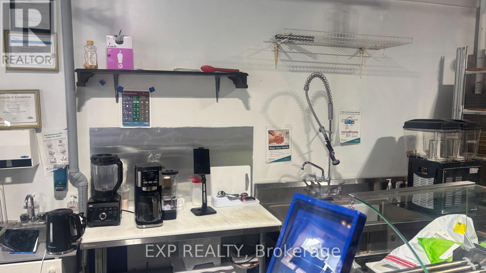 83 Macdonell Street, Guelph, Ontario  N1H 3A3 - Photo 8 - X12507130