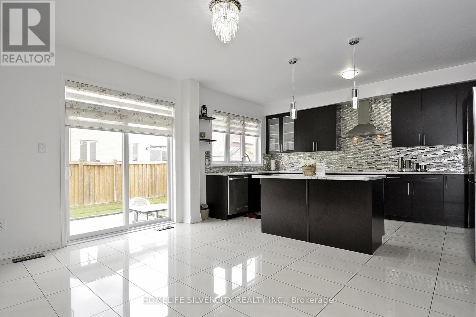 55 Cheevers Road, Brantford, Ontario  N3T 0K3 - Photo 11 - X12507142