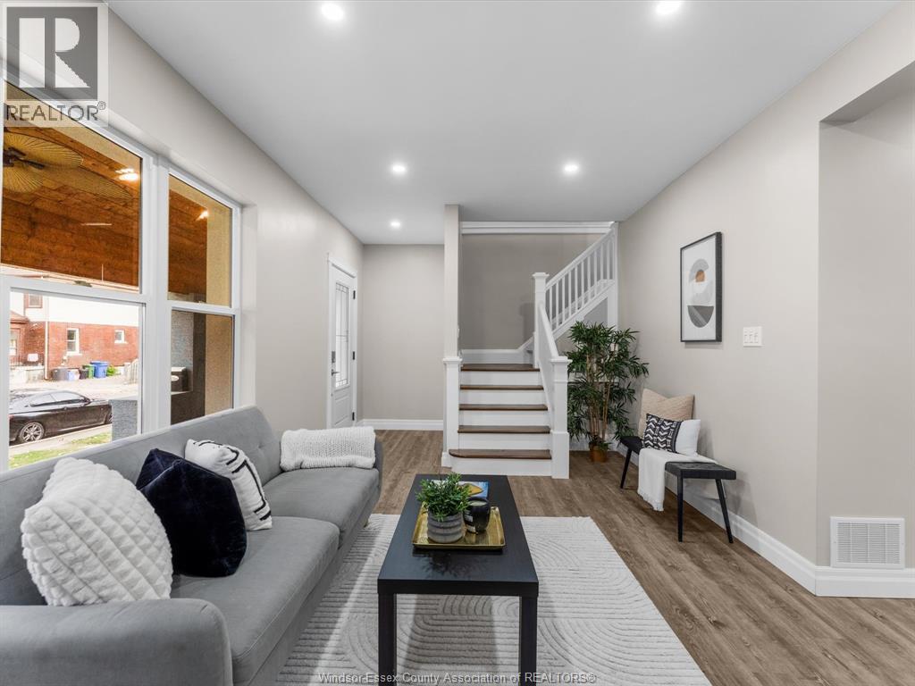 425 Hanna Street West, Windsor, Ontario  N8X 1E5 - Photo 11 - 25027909