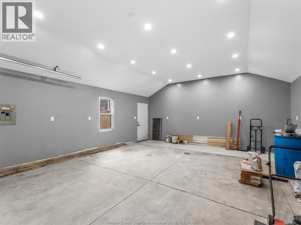 425 Hanna Street West, Windsor, Ontario  N8X 1E5 - Photo 34 - 25027909