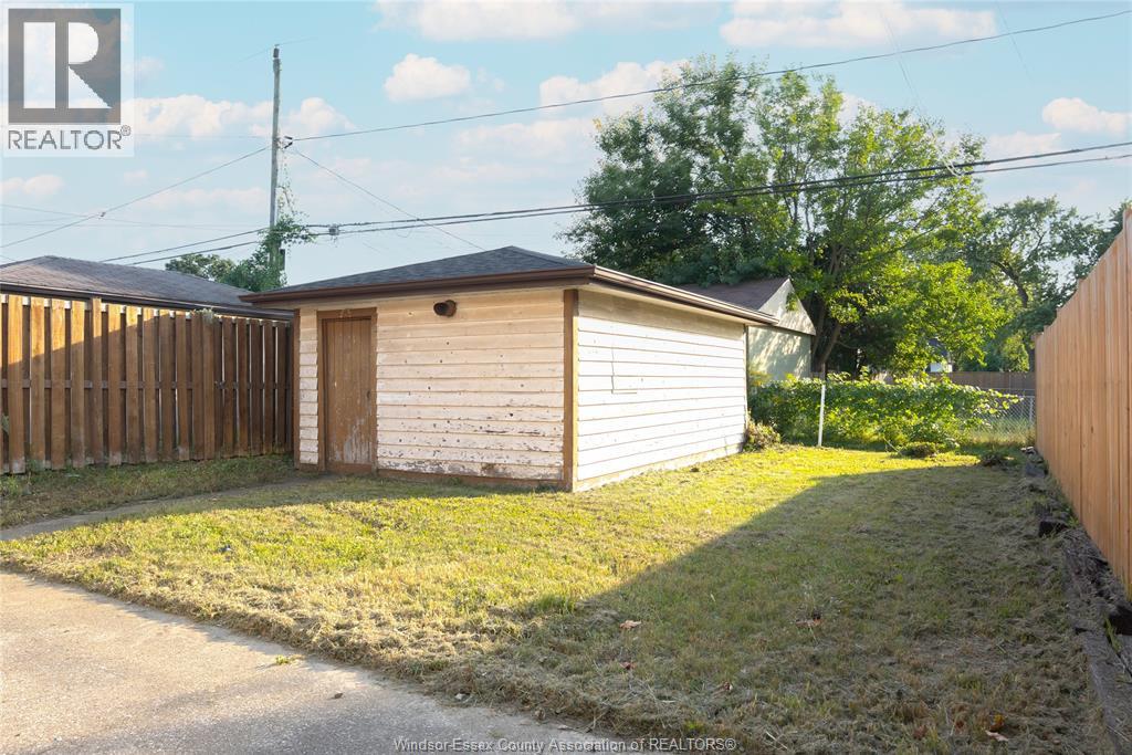 1025 Curry Avenue, Windsor, Ontario N9B 2A6 - Photo 20 - 25027685